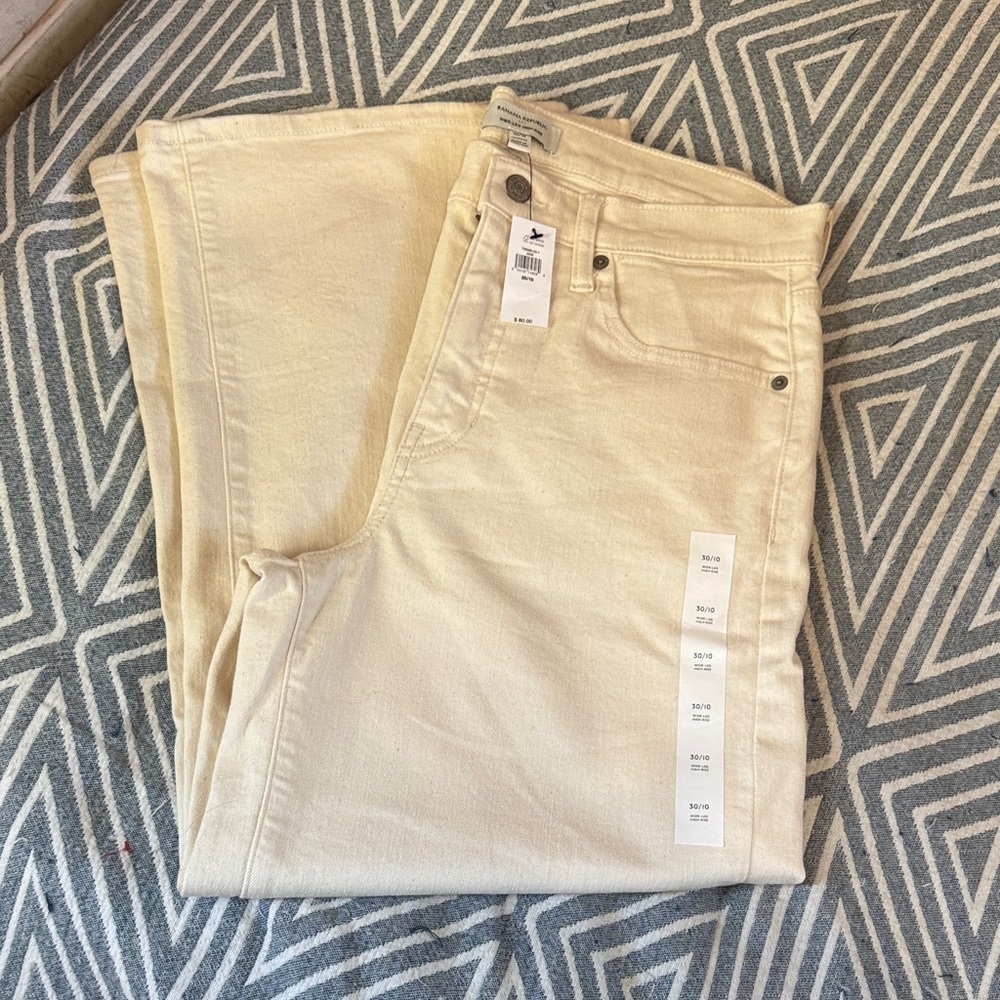Banana Republic Cream Straight Leg Jeans